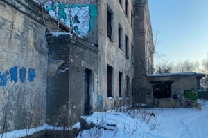 В Омске снова выставили на продажу здание бывшей психбольницы - на этот раз без объявления цены
