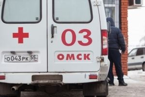 В Омске у «Голубого огонька» иномарка врезалась в пассажирский автобус №110