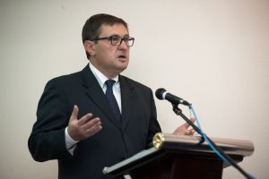 Омский горсовет просят пересмотреть решение о налогах для физлиц