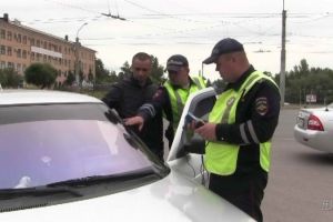 В Омске водителю остановленного за тонировку грозит 2 года тюрьмы