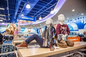 «Детский мир» открыл в Омске юбилейный магазин