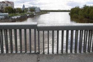 Юбилейный мост в Омске закроют для проезда с 8 октября