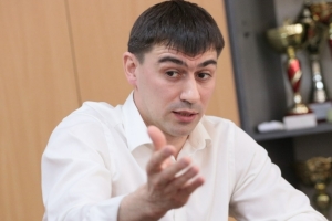 Более 300 тысяч: Названа зарплата ректора ОмГУ Сергея Замятина и его заместителей
