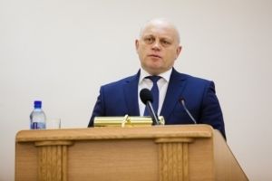 Губернатор Назаров высказался в поддержку обвиняемых по делу о мошенничестве в «Омской топливной компании»