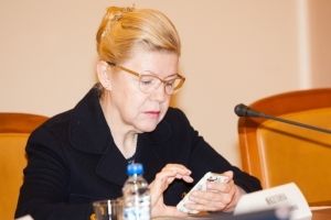 Елена Мизулина проверит в Омске самые раздражающие дороги