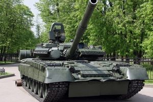 Минобороны РФ подарит омскому музею танк Т-80