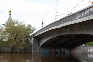 На строительный контроль за капремонтом Юбилейного моста в Омске выделили 5,5 млн рублей