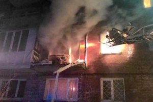 Взрыв газа в жилом доме Омска: восемь пострадавших, эвакуация и уголовное дело (фото+видео)