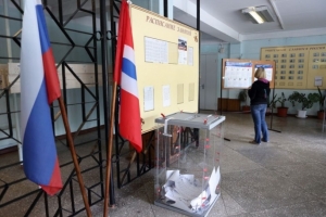 В Омске стартовало двойное голосование