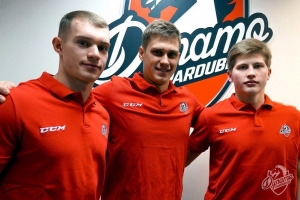 Омский «Авангард» отправил трех игроков на просмотр в «Динамо» из Пардубице