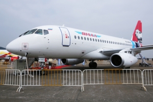 Самолет Омск — Москва совершил экстренную посадку в Екатеринбурге