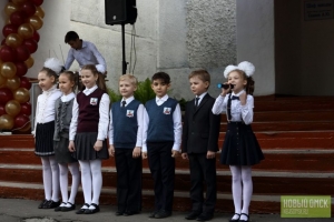 В предстоящем учебном году в школы Омска пойдут около 15 тысяч первоклассников