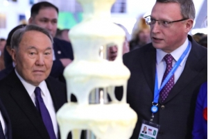 Казахи Омска огорчены отставкой Назарбаева