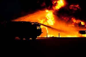 В Омской области пять часов тушили крупный пожар