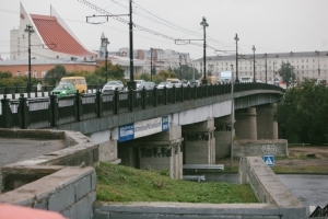 В Омске строят новый мост