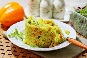 Что приготовить на обед: Рис с овощами и карри