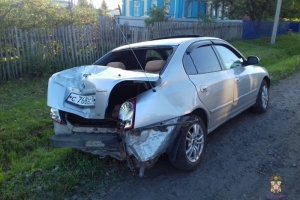 Омский водитель сообщил об угоне, когда разбил свою иномарку