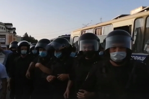 В Омске задержали 11 участников «хабаровского митинга» — больше, чем где-либо в России