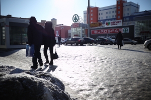 В Омске начинают проверять качество чистки улиц от снега, но он пока даже не выпал