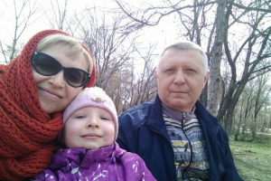 Житель Казахстана ищет свою жену и 6-летнюю дочь в Омской области — они исчезли месяц назад
