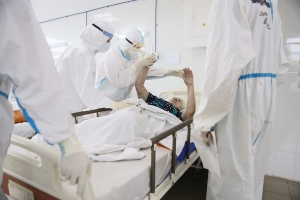 В преддверии выборов число официально выявленных ковидных больных в Омской области начало снижаться