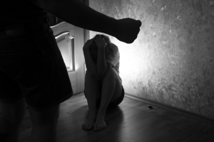 В Омске задержали мужчину, который подозревается в сексуальном насилии над девочкой