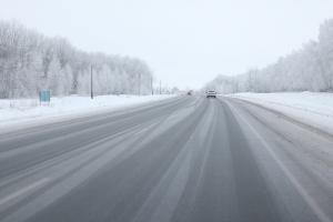 Из-за обильных осадков временный снежный покров установился в 12 районах Омской области
