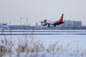 В Омск прибыл первый «прописанный» здесь самолет: показываем, как он выглядит (фото)