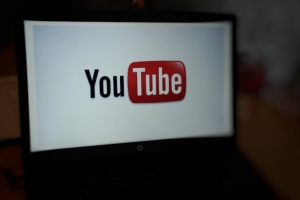 «То же самое в ближайшее время может произойти с YouTube» - депутат Госдумы Горелкин о блокировках ...