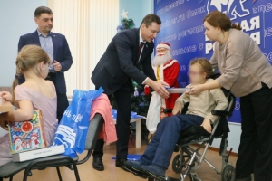 Партия «Единая Россия» в Омске примет участие в акции «Ёлка желаний»