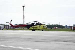 Из-за отказа автопилота в Омске совершил посадку вертолет санавиации - прокуратура и следком проводят ...