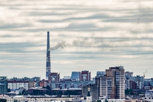 После ураганного ветра в Омске почти штиль: объявлены неблагоприятные условия для рассеивания выбросов