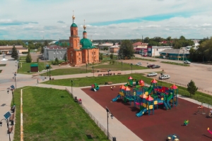 Центральная площадь в Горьковском районе. Меняемся вместе