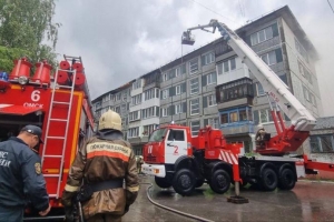 В доме на Волгоградской, крыша которого могла загореться из-за удара молнии, пострадало 47 квартир
