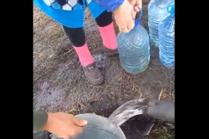 Жители омского села вторые сутки сидят без холодной воды
