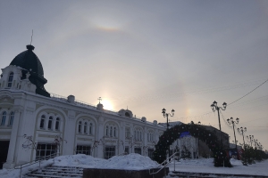 В последний день года омичи засняли в небе солнечное гало