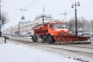 Омичам рассказали, какие улицы в ЦАО сегодня очистят от снега  (список)