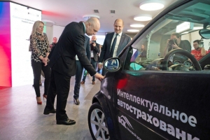 Министр финансов РФ посетил стенд ВСК на выставке Россия