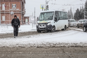 В отдаленный омский микрорайон ездили неисправные маршрутки - прокуратура