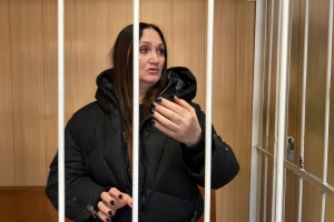 Обвиняемой в крупном хищении денег у омских сирот Фатиме Яминовой продлили арест в СИЗО