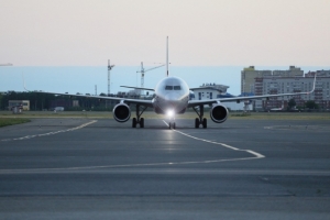 Из-за тумана в Омске задержаны несколько рейсов, а два самолета перенаправили в Тюмень и Новосибирск