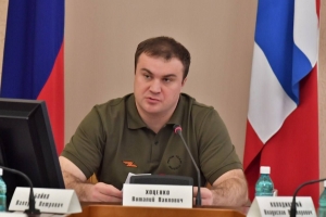 Виталий Хоценко поручил бесперебойно обеспечивать питьевой водой и топливом зоны подтопления на севере региона
