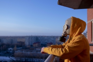 «Каждое утро начинается одинаково»: в Октябрьском округе Омска снова выпал пепел