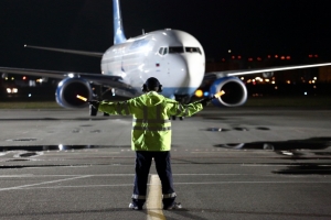 Авиакомпанию «Ютэйр» оштрафовали за задержку рейса из Омска 