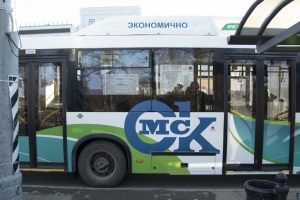 В Омске движение троллейбусов 4 и 67 не смогли возобновить из-за подтопления дороги