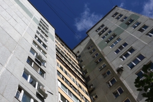 В Омске укрепят несущие конструкции четырех многоэтажек – им по 50-60 лет