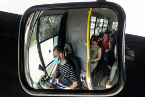 «Сами моют автобусы, перевозят людей в жару и холод» - сотрудники «Омскоблавтотранса» жалуются на ...