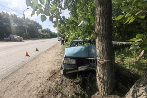 В Омске в лобовом ДТП на проспекте Мира погиб водитель