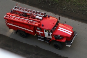 При пожаре на улице Циолковского в Омске спасли восемь человек