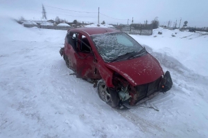 В лобовом ДТП в Омском районе пострадали четыре человека, в том числе двое детей